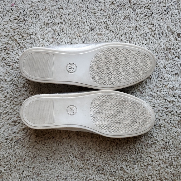 MICHAEL Michael Kors Silver Tassel Flats Loafers Size 5.5 - Picture 8 of 8